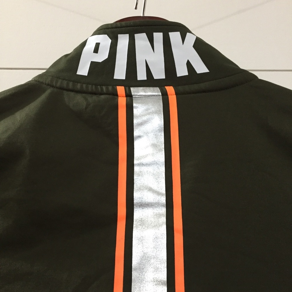 VICTORIA’S SECRET PINK Half Zip Pullover Top